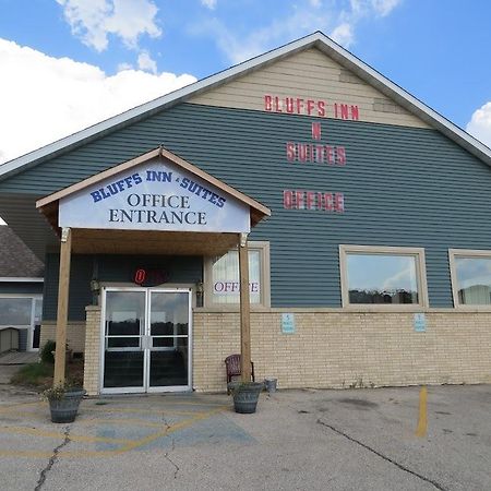 The Bluffs Inn & Suites Decorah Eksteriør billede