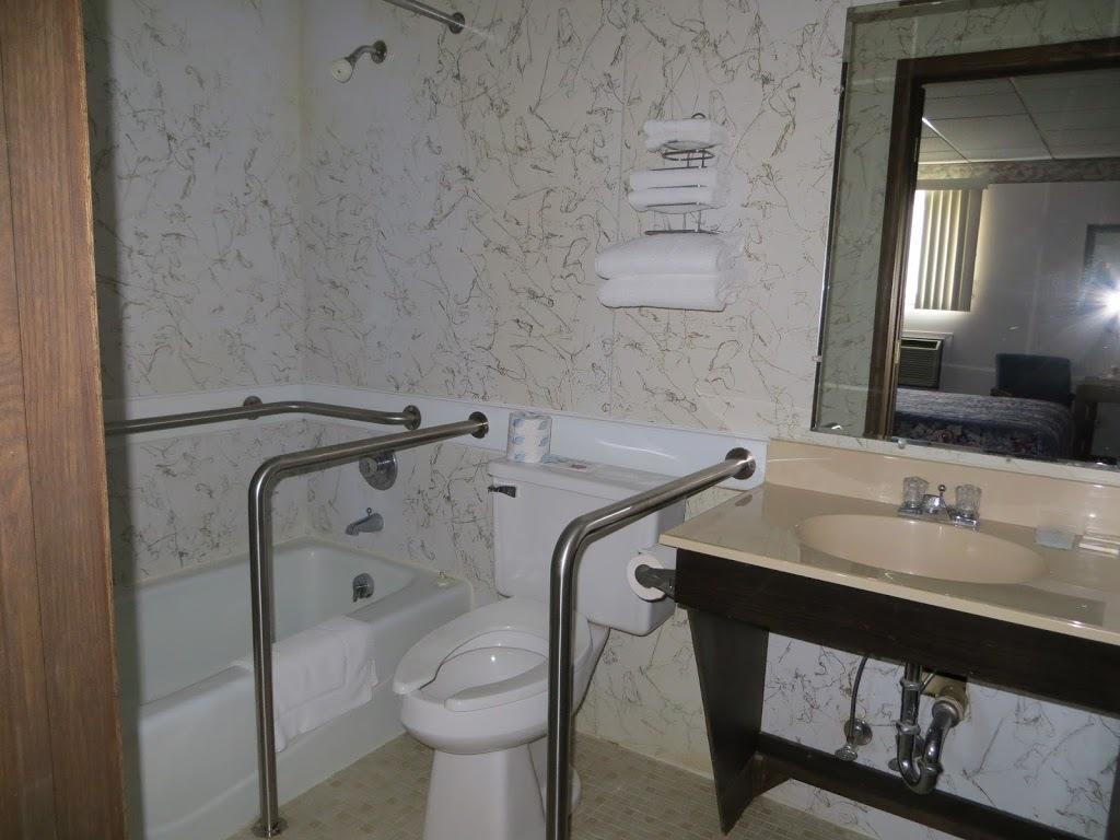 The Bluffs Inn & Suites Decorah Værelse billede
